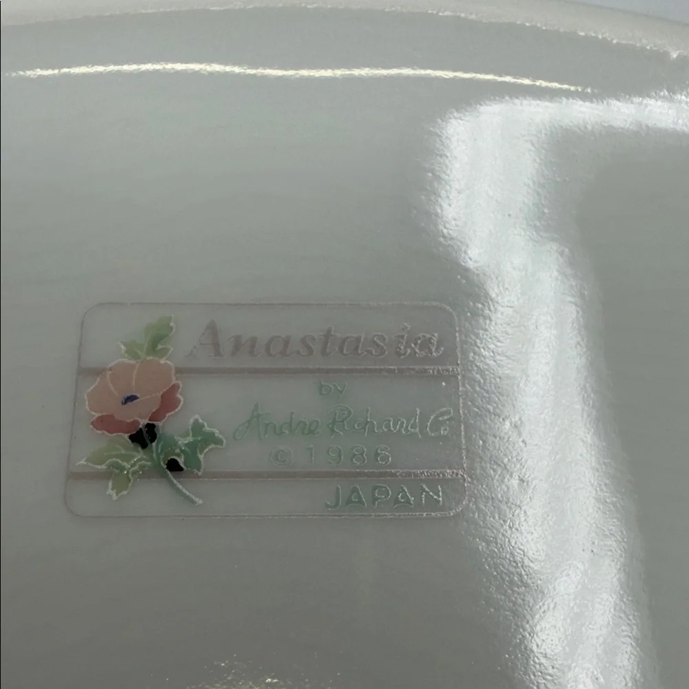 Vintage 80s Floral Oval Ceramic Soap Dish
